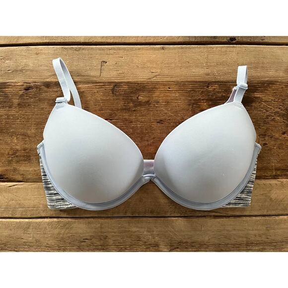 Victoria's Secret PINK Powder Blue 32D Wear Everywhere SUPER Push Up Bra VS - Picture 1 of 2
